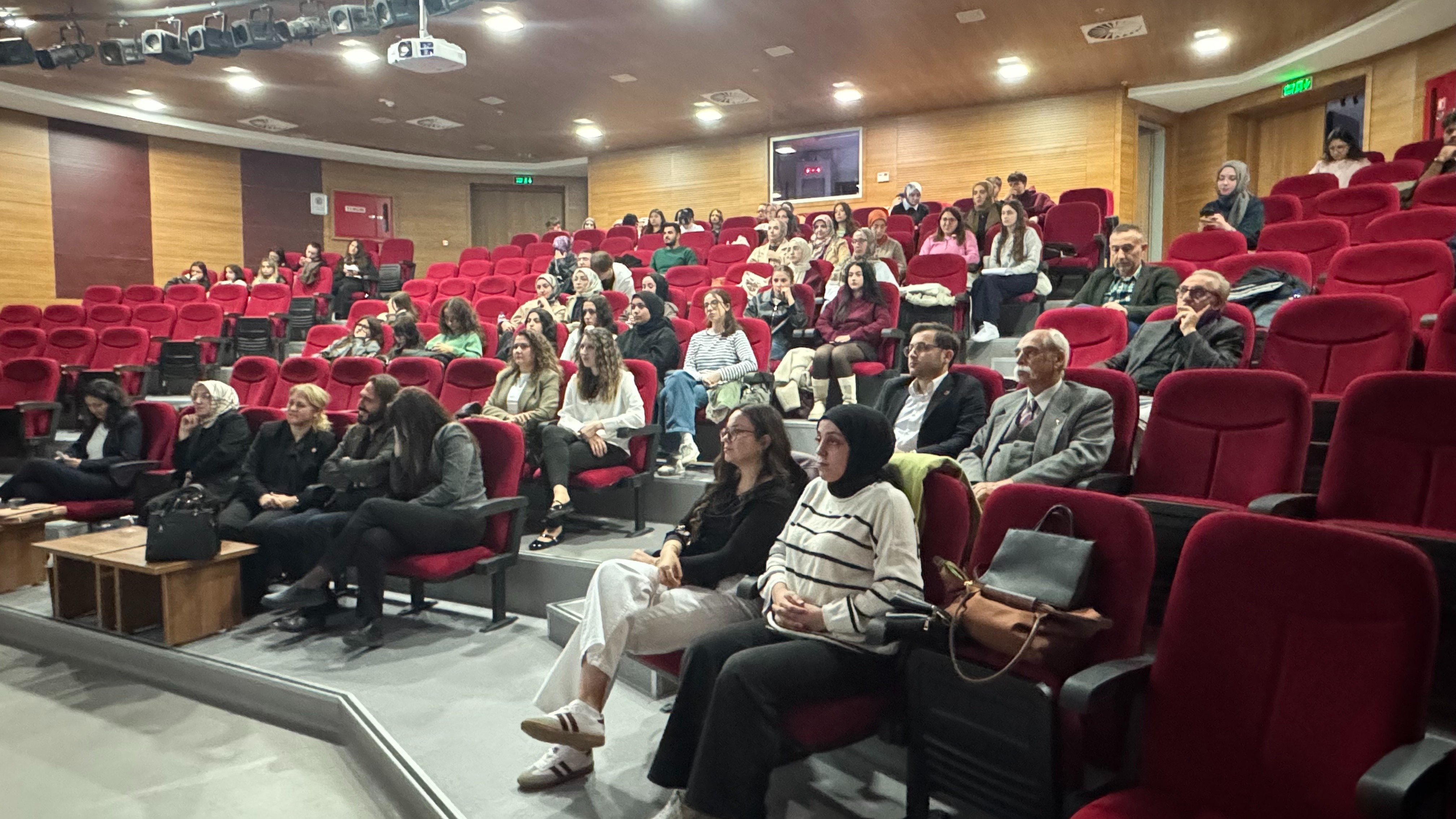 Türk Dili ve Edebiyatı Bölümü Oryantasyon Programı Gerçekleştirildi