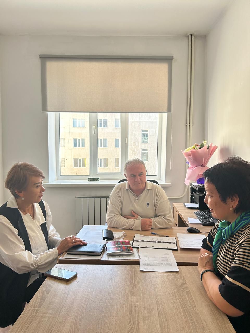 BÖLÜM BAŞKANIMIZ PROF. DR. ORHAN SÖYLEMEZ, JUBANOV ÜNİVERSİTESİ’NDE MİSAFİR ÖĞRETİM ÜYESİ OLARAK DERS VERDİ